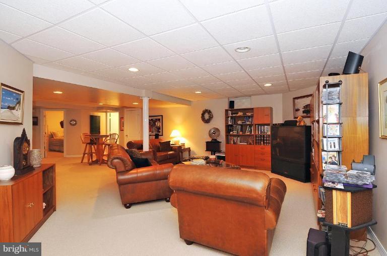 10935 Liberty Road Randallstown, MD 21133 - Photo 29 of 30 Family Room