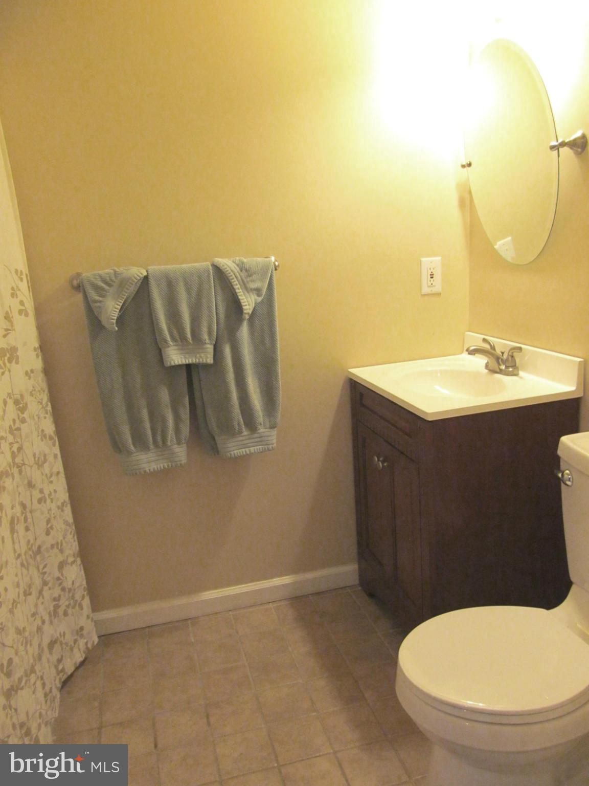 331 Stonewall Road Baltimore, MD 21228 - Photo 22 of 24 Bath