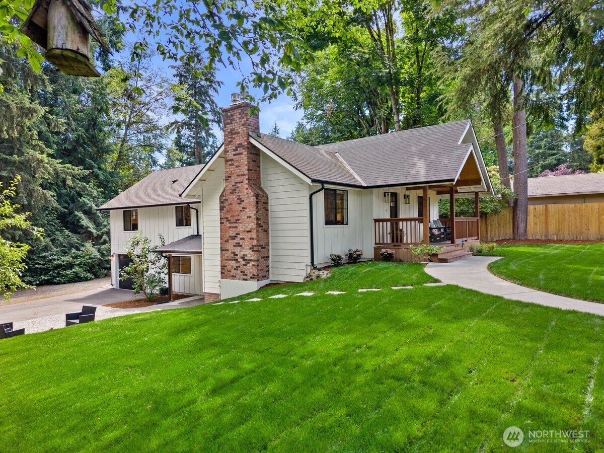 7714 234th Street Southwest Edmonds, WA 98026 - Photo 3 of 39