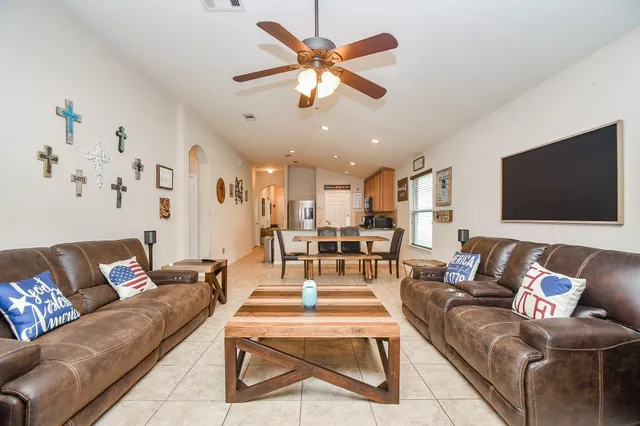 $275,000 | 24631 Lakecrest Town Drive, Katy, TX 77493