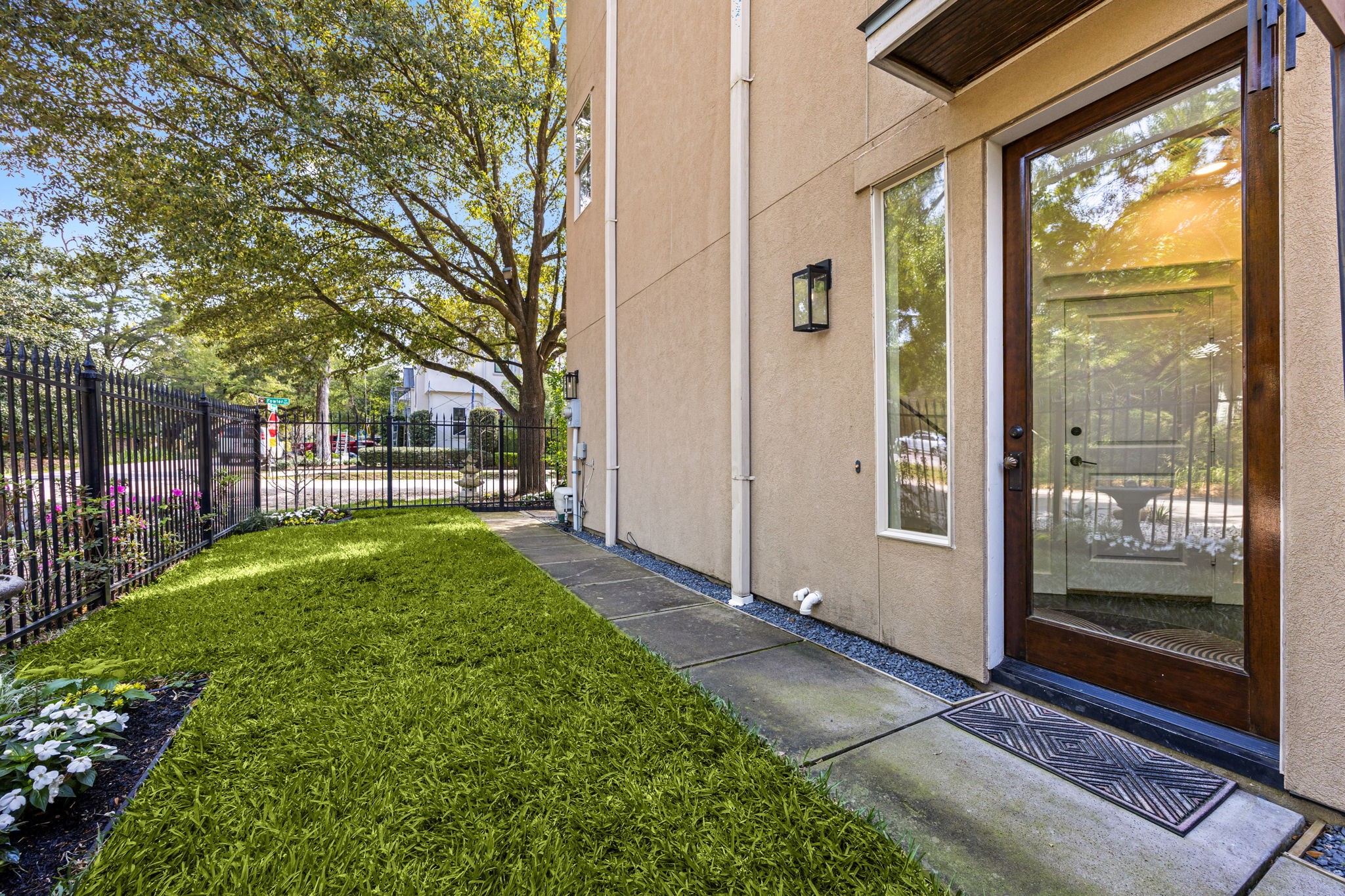 523 Fowler Street Houston, TX 77007 - Photo 4 of 39