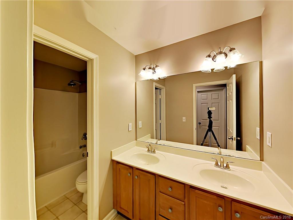 10927 Hellebore Road Charlotte, NC 28213 - Photo 15 of 22 Gallery Image 15