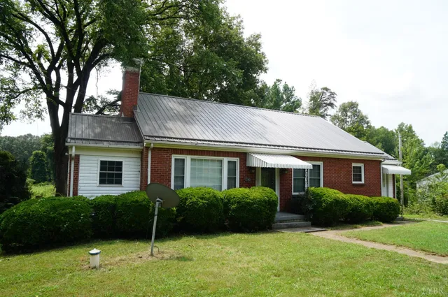 $199,900 | 1243 Lynchburg Avenue, Brookneal, VA 24528
