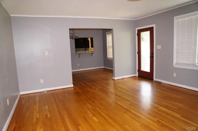 $199,900 | 1243 Lynchburg Avenue, Brookneal, VA 24528