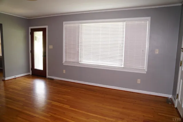 $199,900 | 1243 Lynchburg Avenue, Brookneal, VA 24528