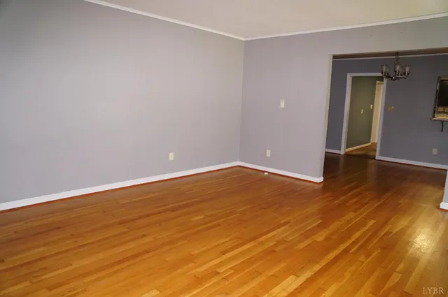 $199,900 | 1243 Lynchburg Avenue, Brookneal, VA 24528