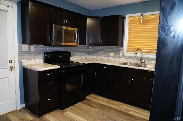 $199,900 | 1243 Lynchburg Avenue, Brookneal, VA 24528