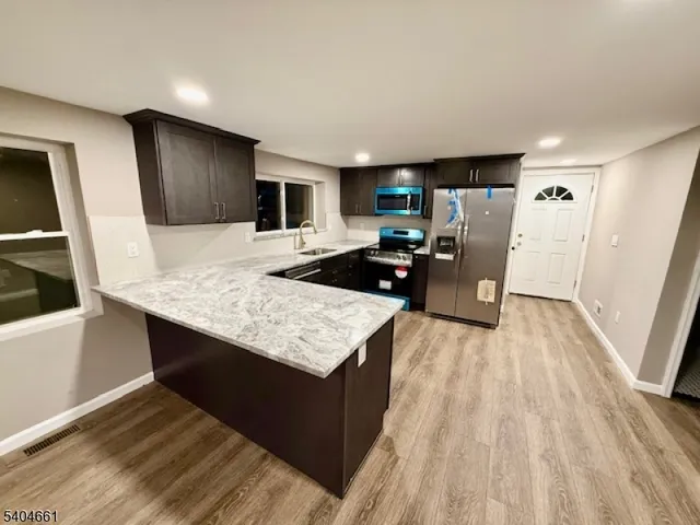 $2,550 | 264 Girard Avenue, Unit B, Somerset, NJ 08873