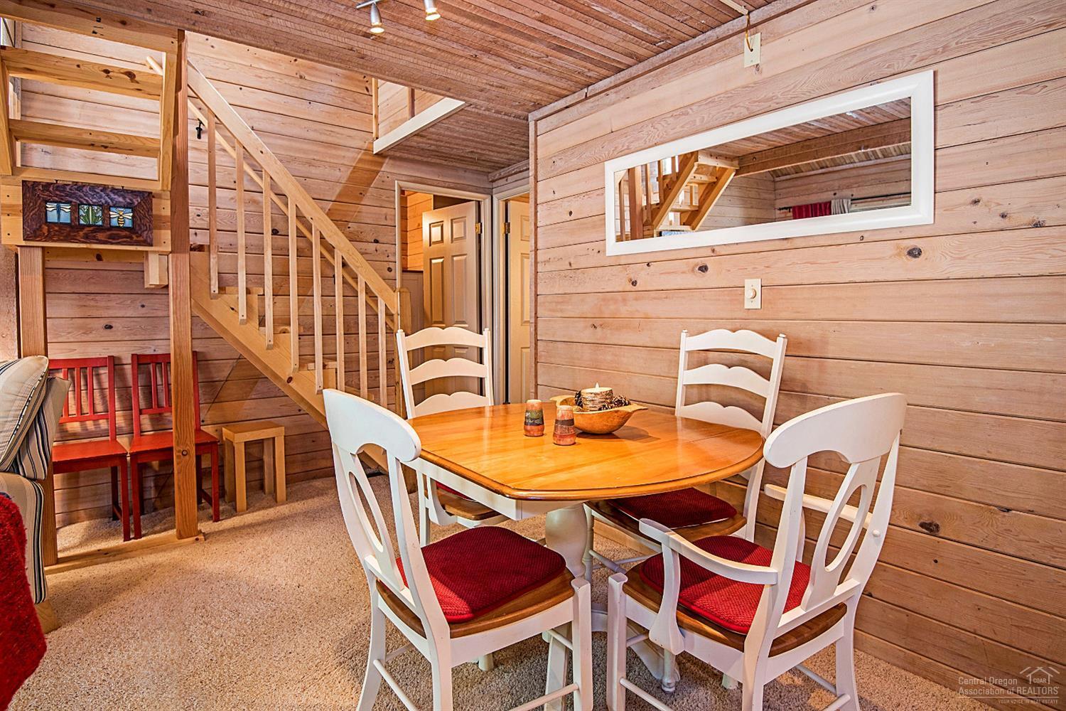 70942 Mule's Ear, Unit TC83 Black Butte Ranch, OR 97759 - Photo 5 of 18 Additional Photo