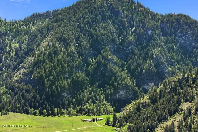 $1,950,000 | 4345 Wilcox Road, Northport, WA 99157