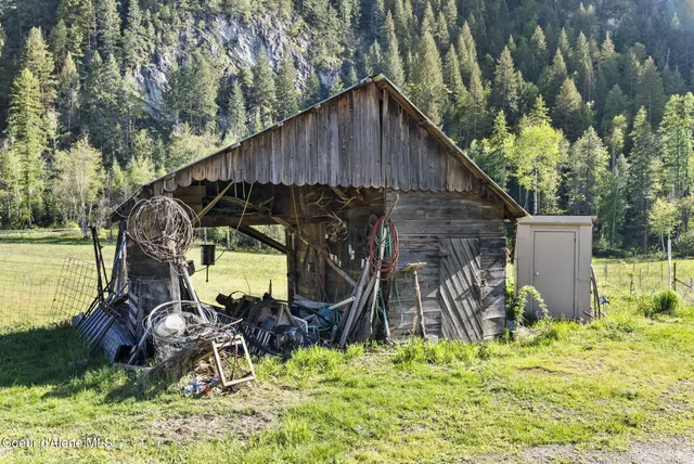 $1,950,000 | 4345 Wilcox Road, Northport, WA 99157