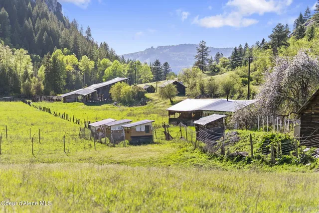 $1,950,000 | 4345 Wilcox Road, Northport, WA 99157