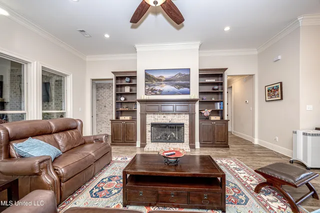 $620,000 | 3509 Oakleigh Circle, Ocean Springs, MS 39564