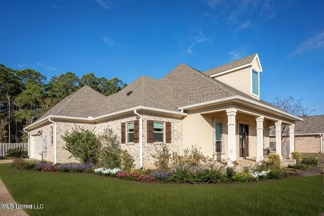 $620,000 | 3509 Oakleigh Circle, Ocean Springs, MS 39564