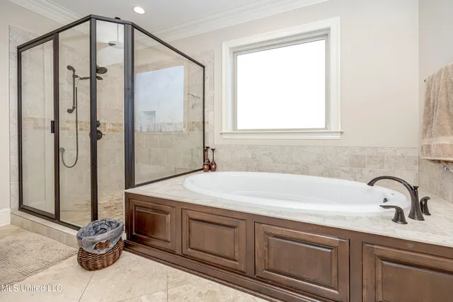 $620,000 | 3509 Oakleigh Circle, Ocean Springs, MS 39564