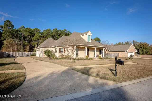 $620,000 | 3509 Oakleigh Circle, Ocean Springs, MS 39564