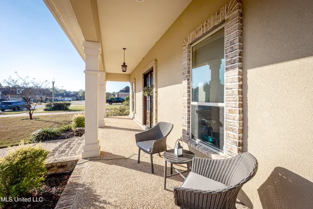 $620,000 | 3509 Oakleigh Circle, Ocean Springs, MS 39564