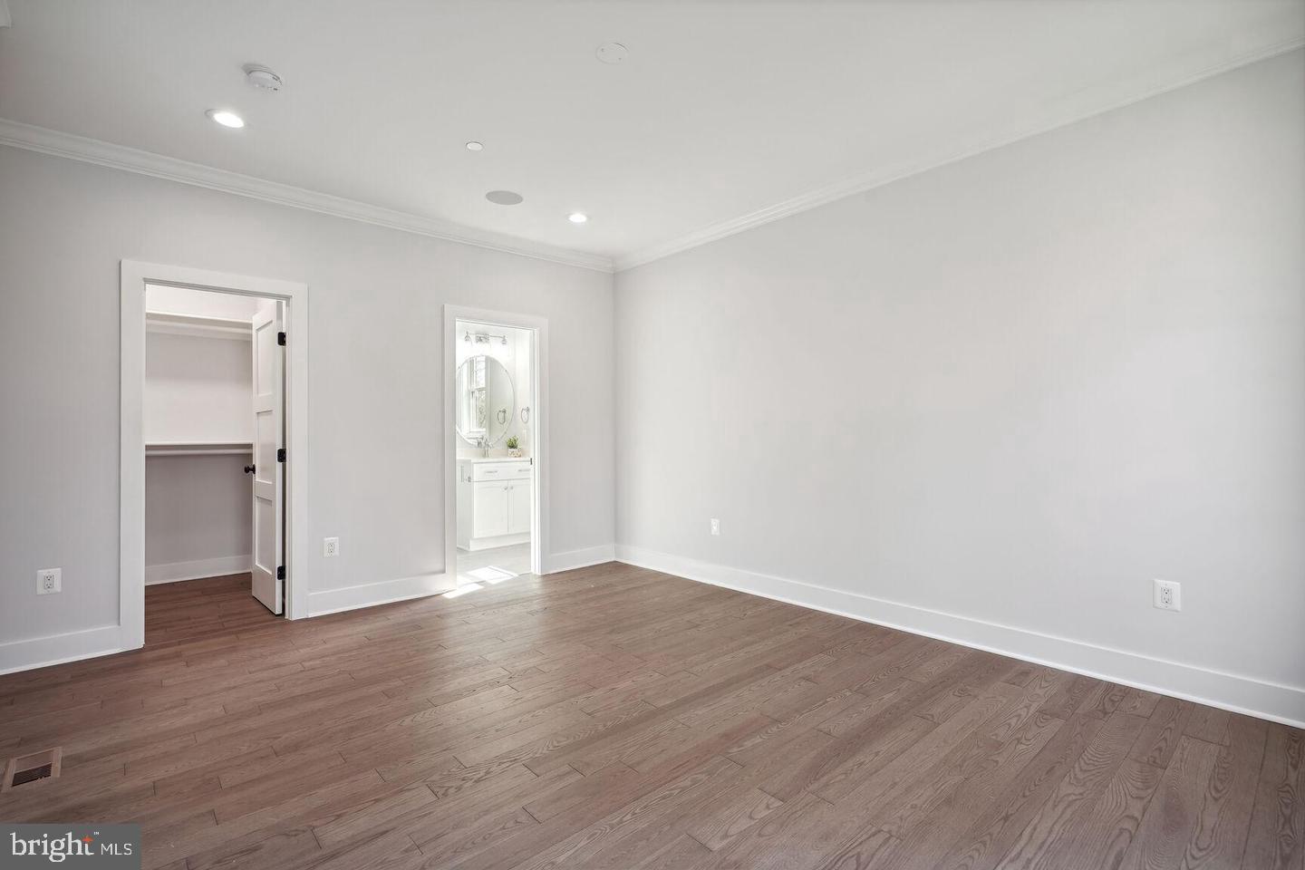 8616 Jones Mill Road Chevy Chase, MD 20815 - Photo 57 of 81 Large Bedroom #4 w/en suite bath & walk in closet