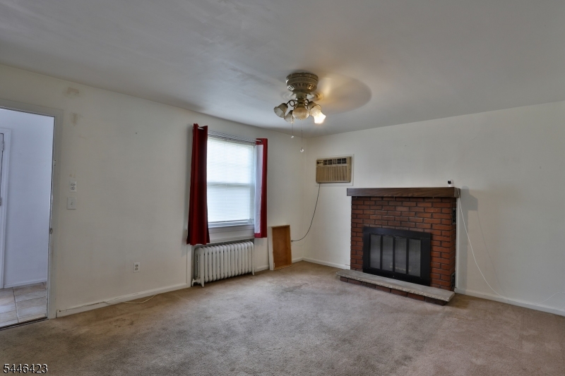 39 Chestnut Street Wallington, NJ 07057 - Photo 13 of 21