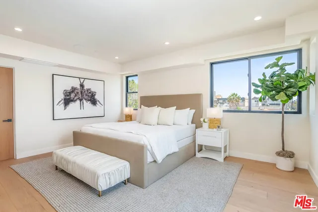 $12,000 | 1863 Barry Avenue, Los Angeles, CA 90025