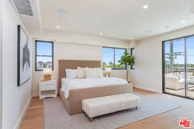 $12,000 | 1863 Barry Avenue, Los Angeles, CA 90025