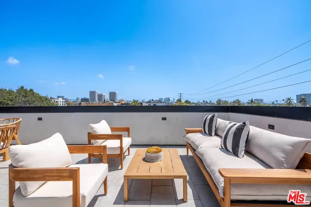 $12,000 | 1863 Barry Avenue, Los Angeles, CA 90025