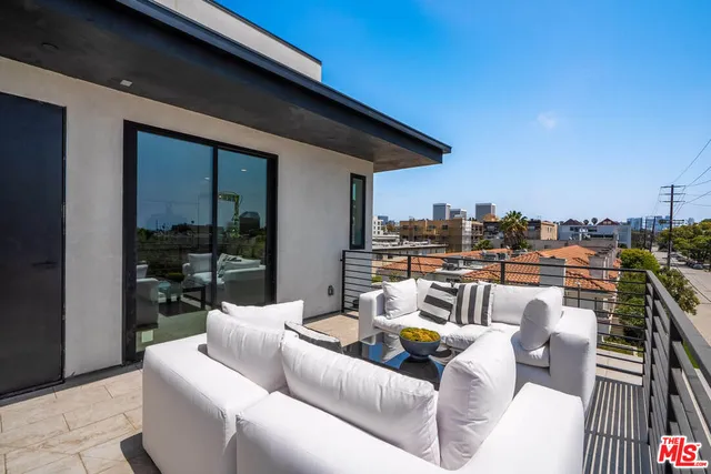 $12,000 | 1863 Barry Avenue, Los Angeles, CA 90025