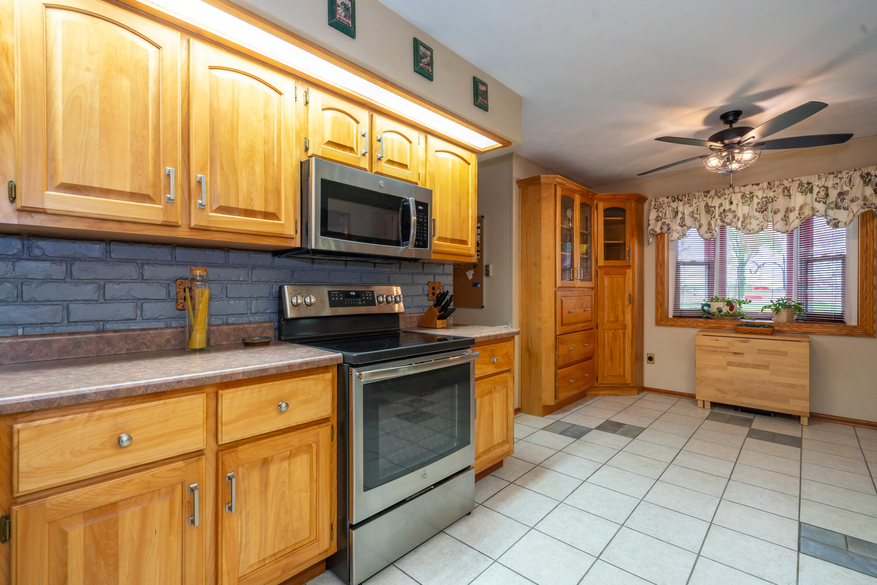 8883 West National Road Clayton, OH 45315 - Photo 10 of 89