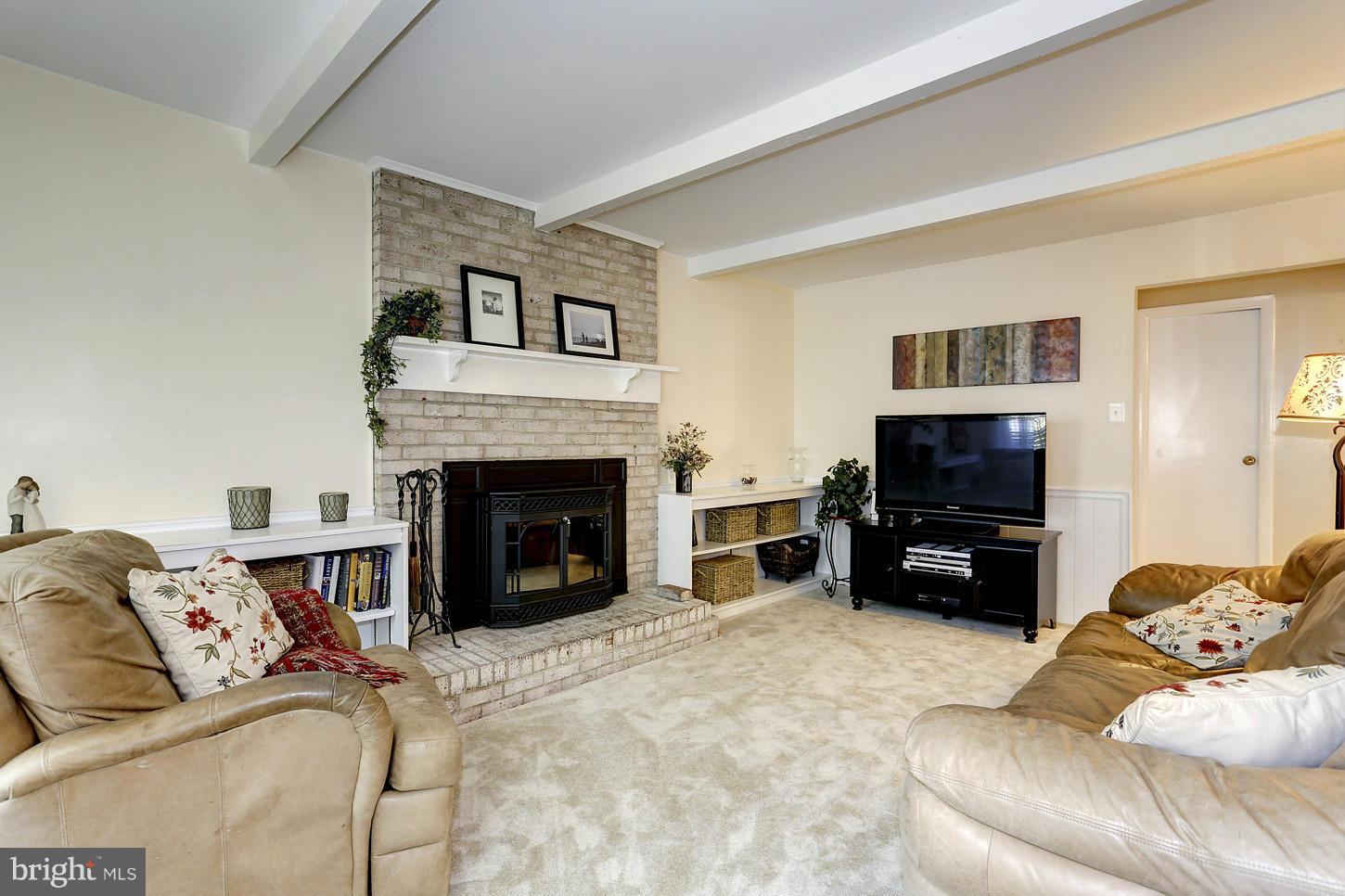 5206 Lightning View Road Columbia, MD 21045 - Photo 11 of 28 Family Room