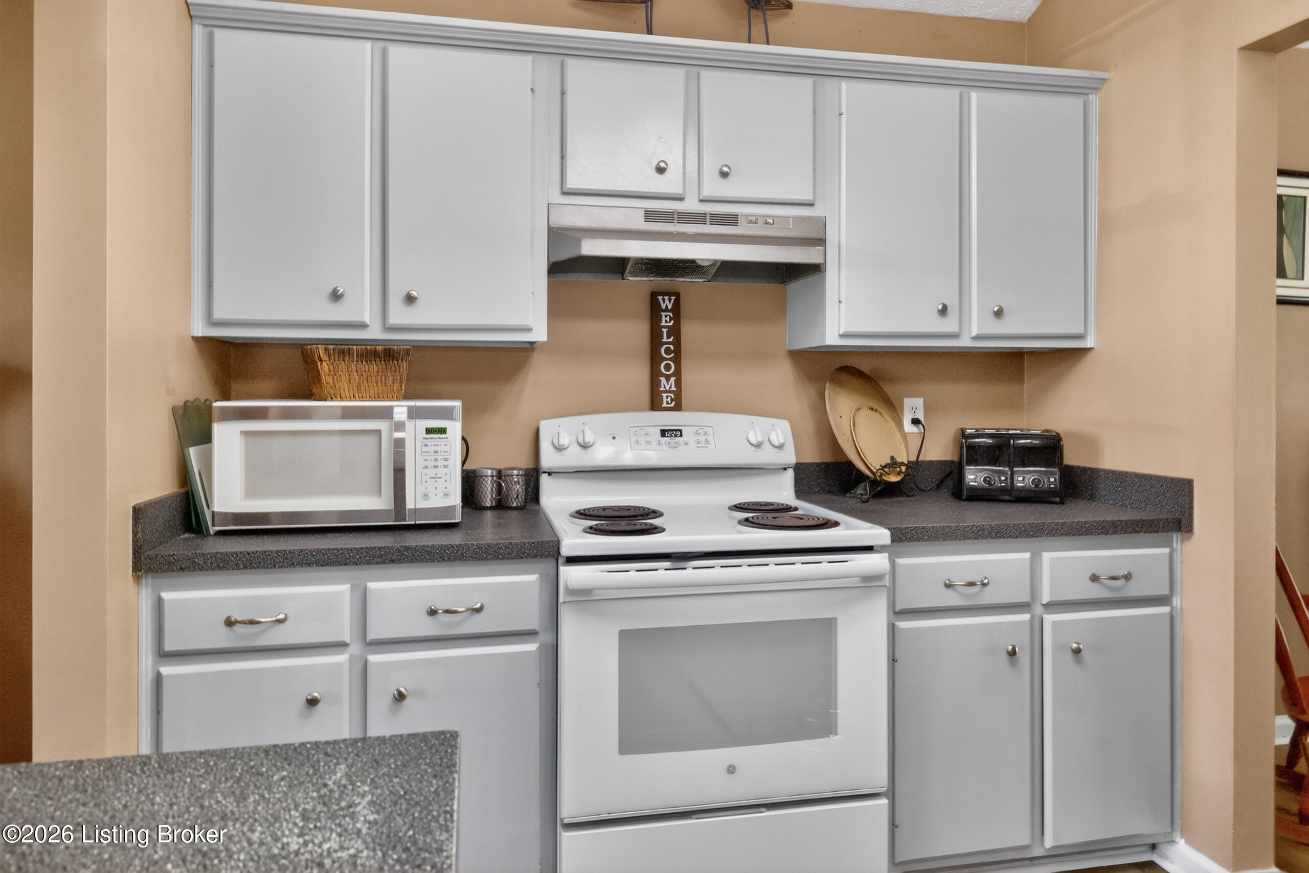 1039 River Bend Road Frankfort, KY 40601 - Photo 10 of 23 Kitchen
