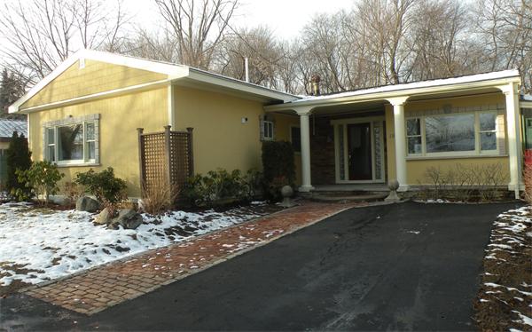 18 Longmeadow Road Beverly, MA 01915 - Photo 1 of 15 Gallery Image 1