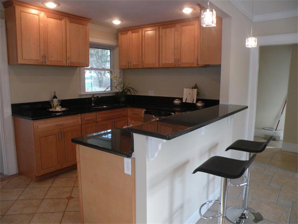 18 Longmeadow Road Beverly, MA 01915 - Photo 3 of 15 Gallery Image 3