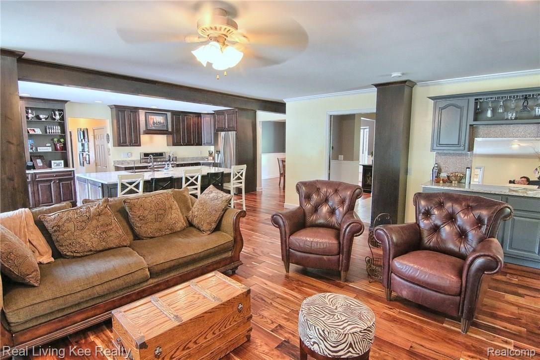 311 East Snell Road Rochester, MI 48306 - Photo 10 of 72 Family_Room_3rd_View.jpg