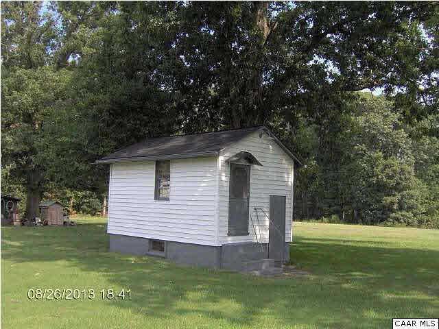 4283 Cartersville Road New Canton, VA 23123 - Photo 8 of 10 Cottage 2