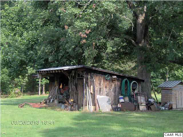 4283 Cartersville Road New Canton, VA 23123 - Photo 10 of 10 Tractor Shed