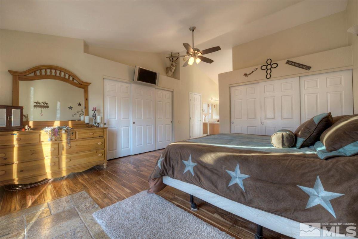 2160 Antelope Valley Road Reno, NV 89506 - Photo 7 of 25 a living room with furniture