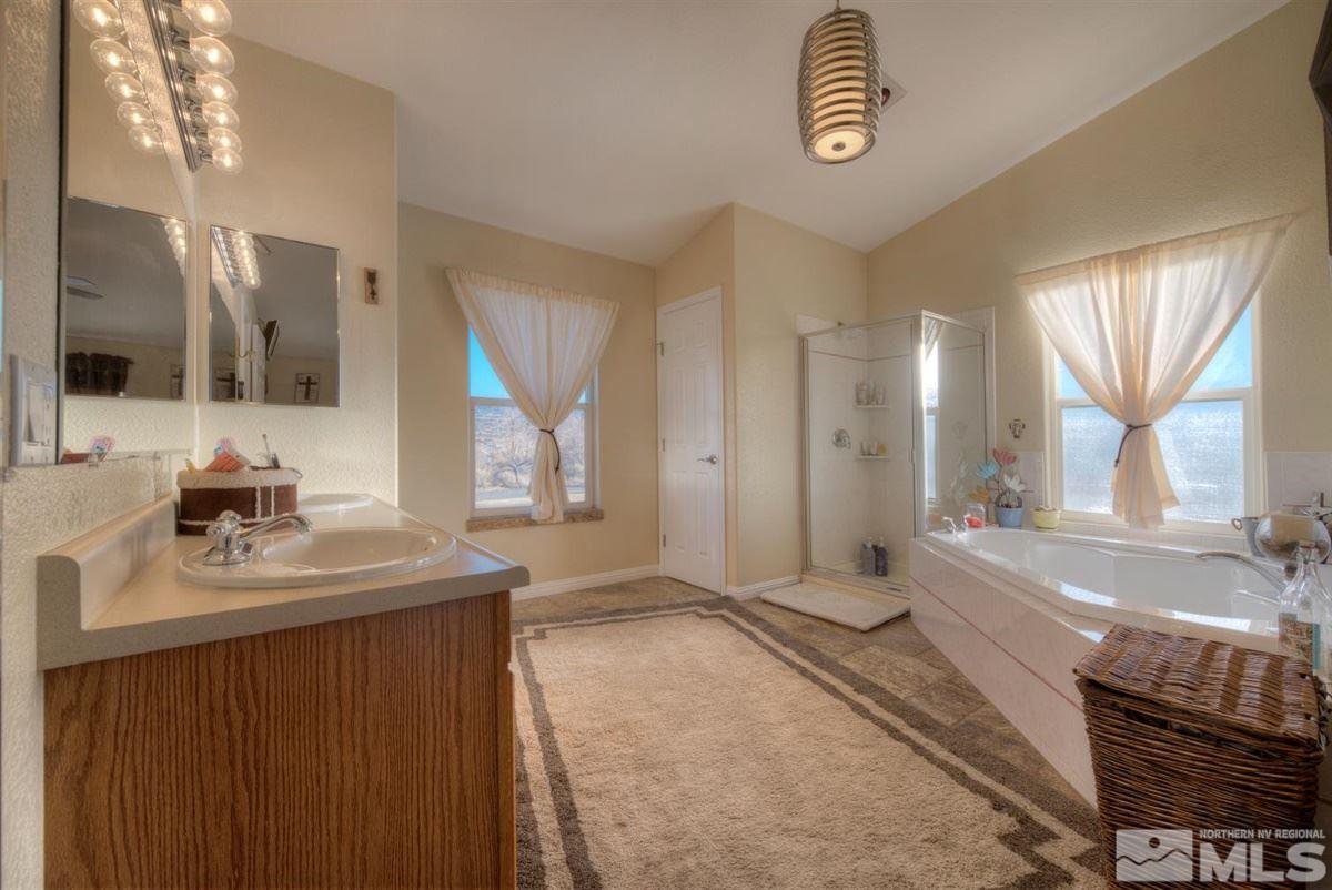 2160 Antelope Valley Road Reno, NV 89506 - Photo 8 of 25 a spacious bathroom with a sink double vanity and a mirror