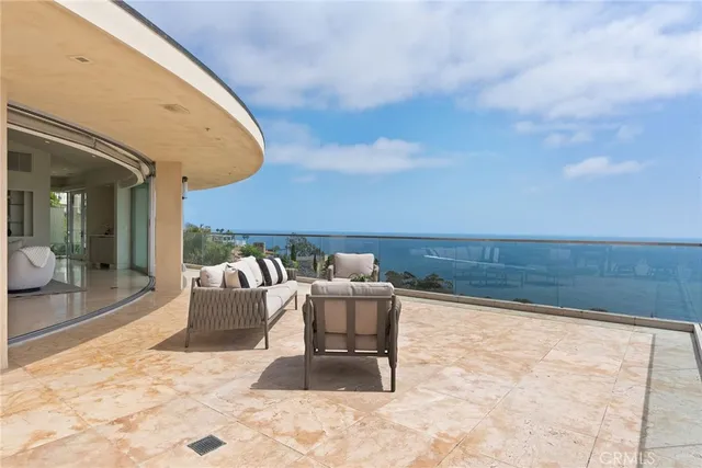 $30,000 | 900 Gainsborough Drive, Laguna Beach, CA 92651