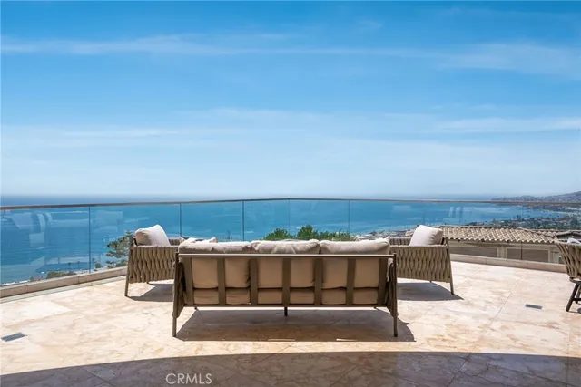 $30,000 | 900 Gainsborough Drive, Laguna Beach, CA 92651