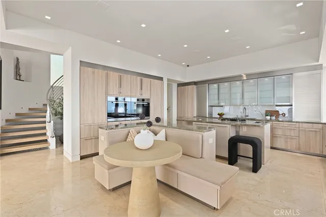 $30,000 | 900 Gainsborough Drive, Laguna Beach, CA 92651