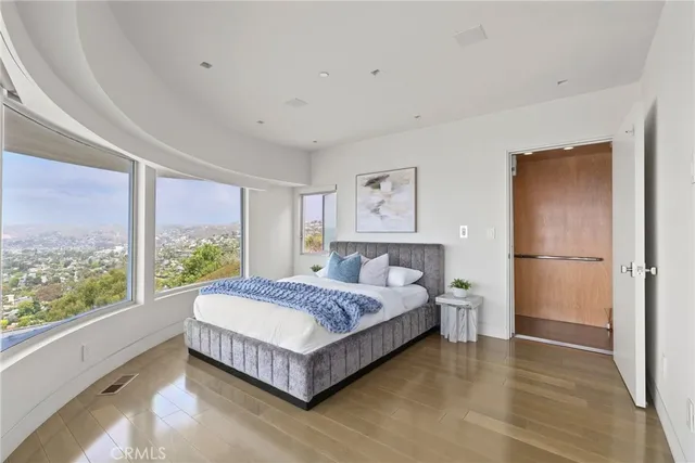 $30,000 | 900 Gainsborough Drive, Laguna Beach, CA 92651