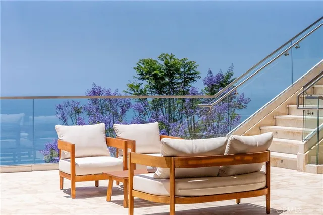 $30,000 | 900 Gainsborough Drive, Laguna Beach, CA 92651