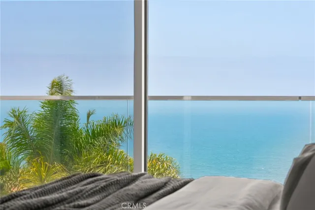 $30,000 | 900 Gainsborough Drive, Laguna Beach, CA 92651