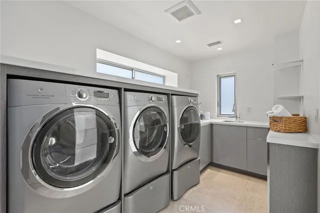 $30,000 | 900 Gainsborough Drive, Laguna Beach, CA 92651