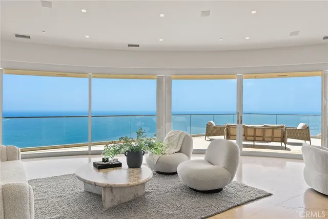 $30,000 | 900 Gainsborough Drive, Laguna Beach, CA 92651