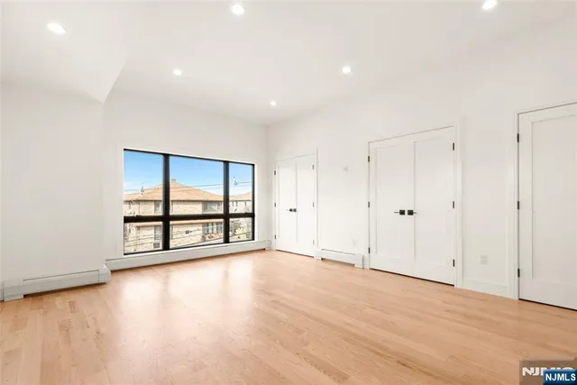 $2,800,000 | 230 8th Street, Palisades Park, NJ 07650