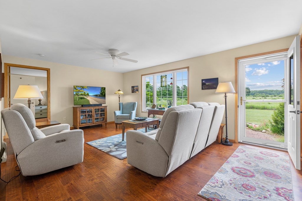 4863 Court Road Egg Harbor, WI 54209 - Photo 4 of 35 Gallery Image 4
