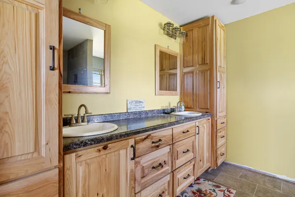 $559,000 | W10864 Santas Loop, Wonewoc, WI 53968