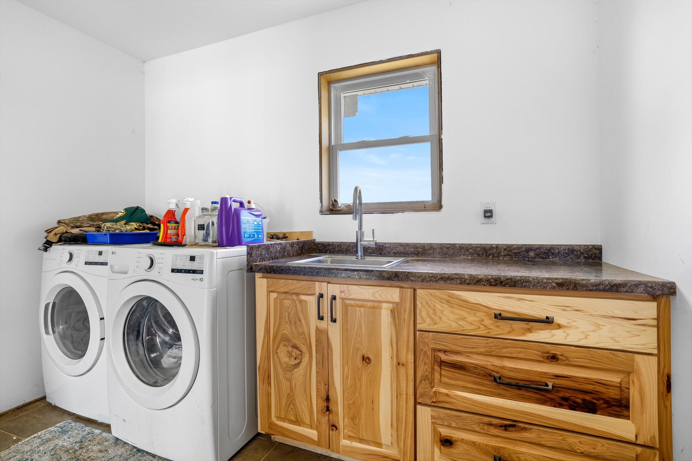 W10864 Santas Loop Wonewoc, WI 53968 - Photo 22 of 28 20250819163919950277000000-o