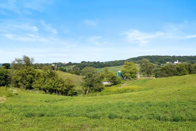 $559,000 | W10864 Santas Loop, Wonewoc, WI 53968